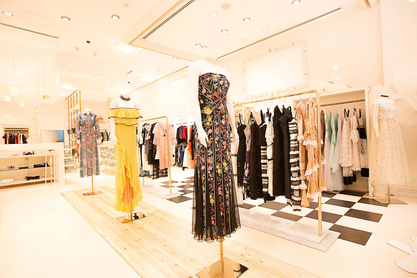 How You Can Start a Fashion Store in Dubai